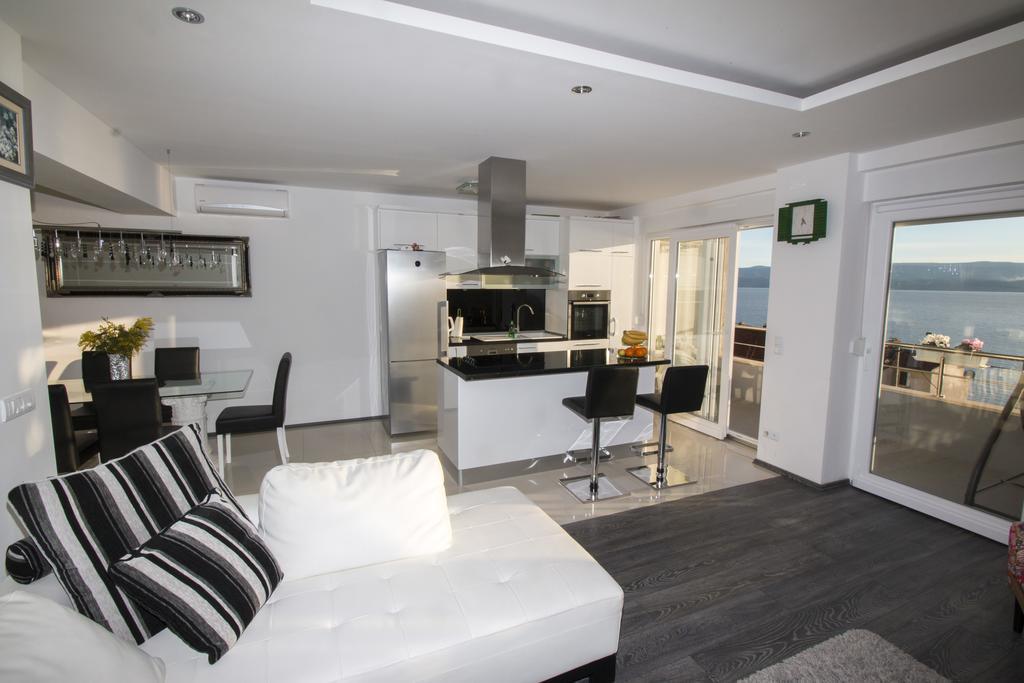 Apartment Mate Omis Exterior photo